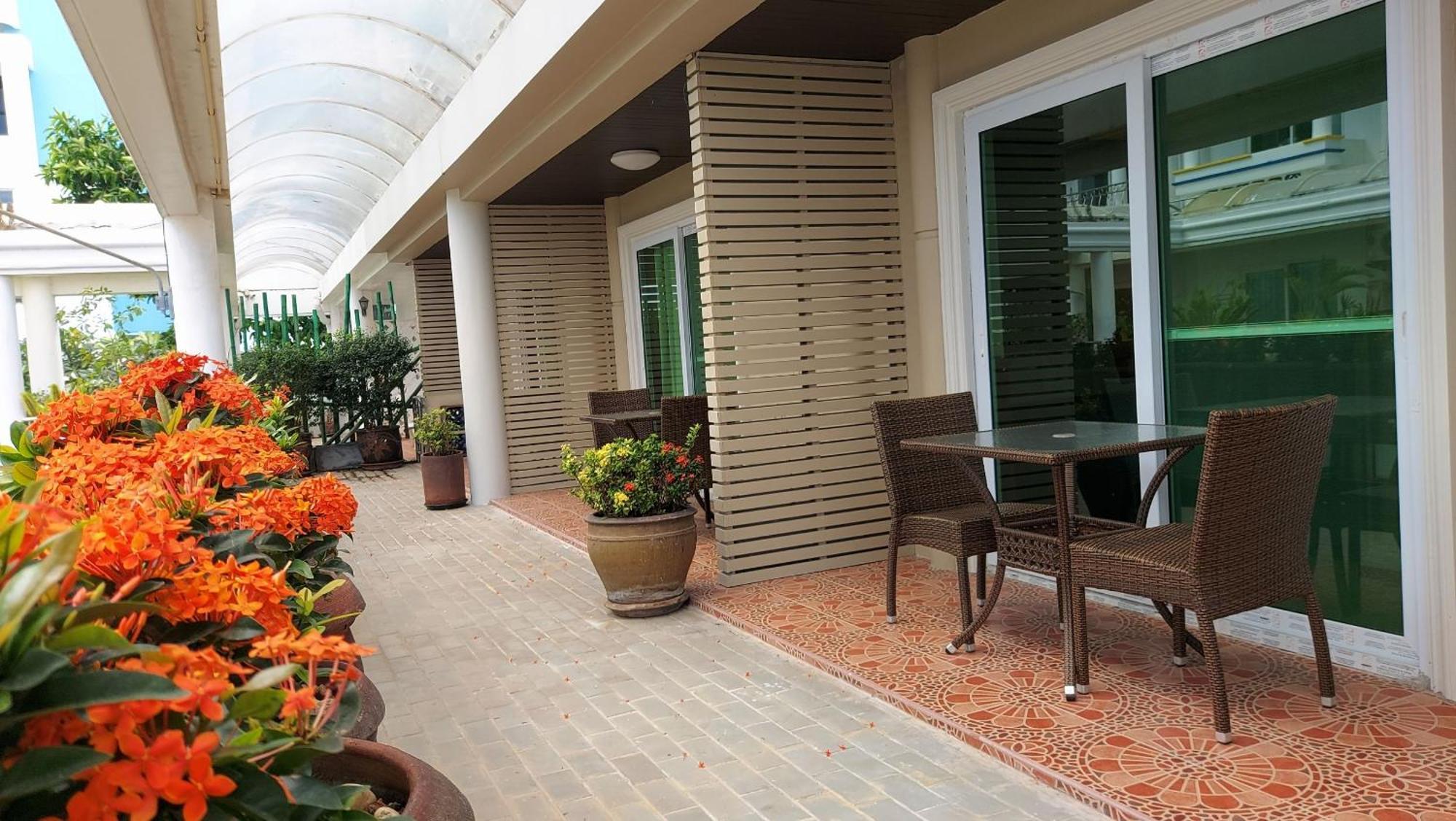 Sawasdee Apartment Patong Luaran gambar