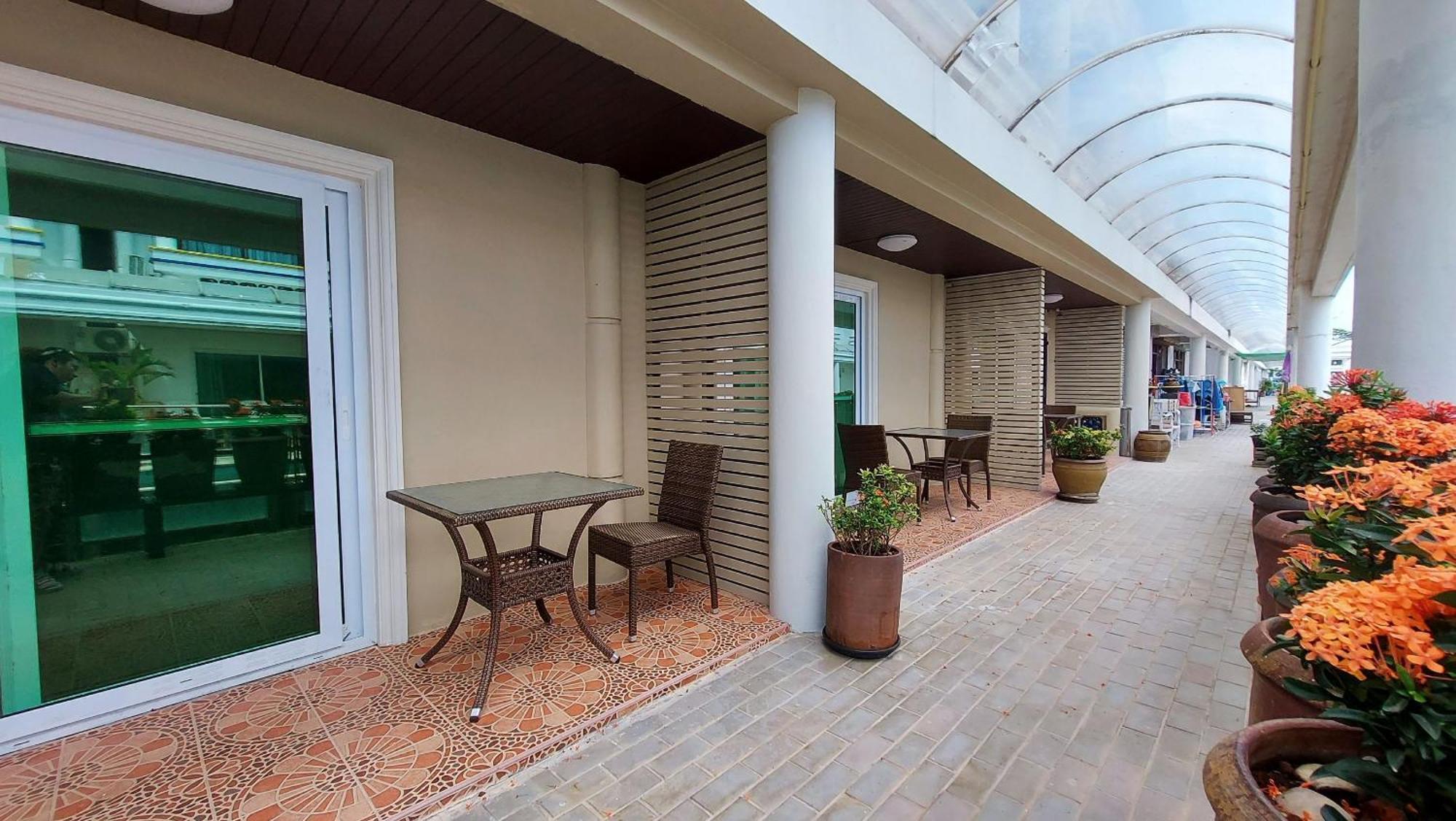 Sawasdee Apartment Patong Luaran gambar