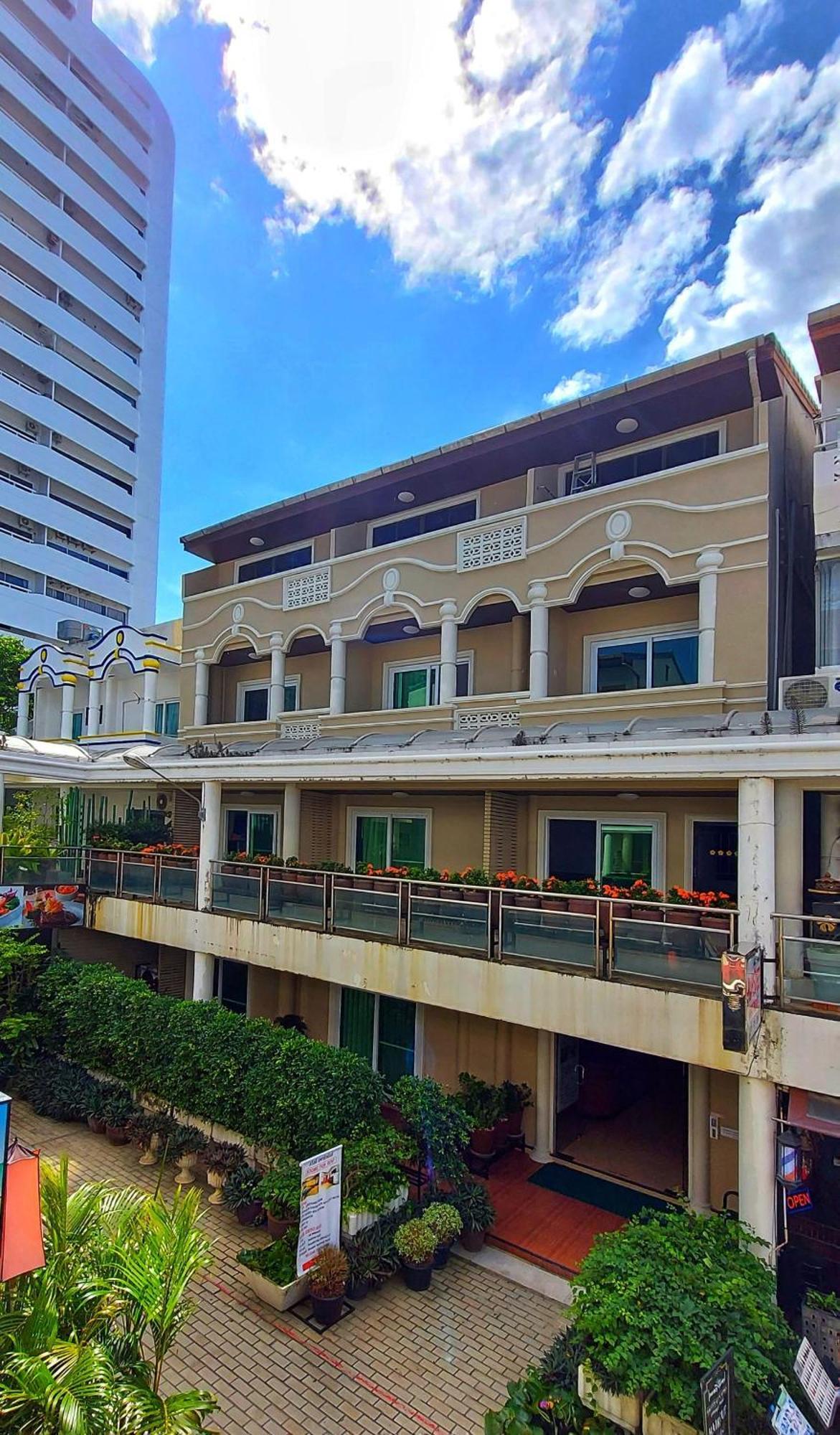 Sawasdee Apartment Patong Luaran gambar